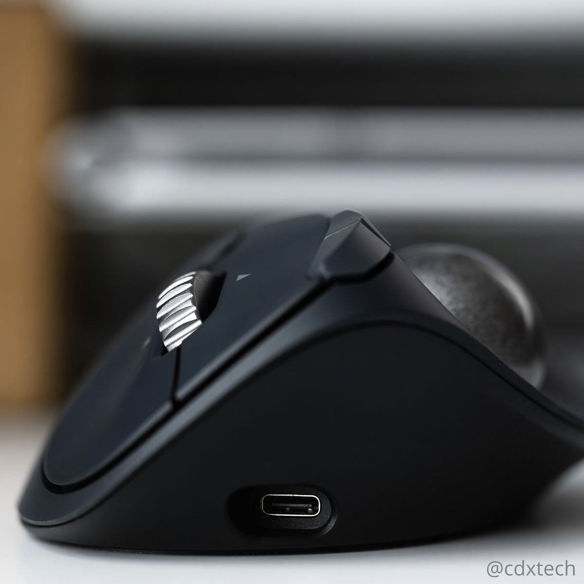 Kensington Pro Fit Ergo TB550 Trackball EQ - Souris ergonomique