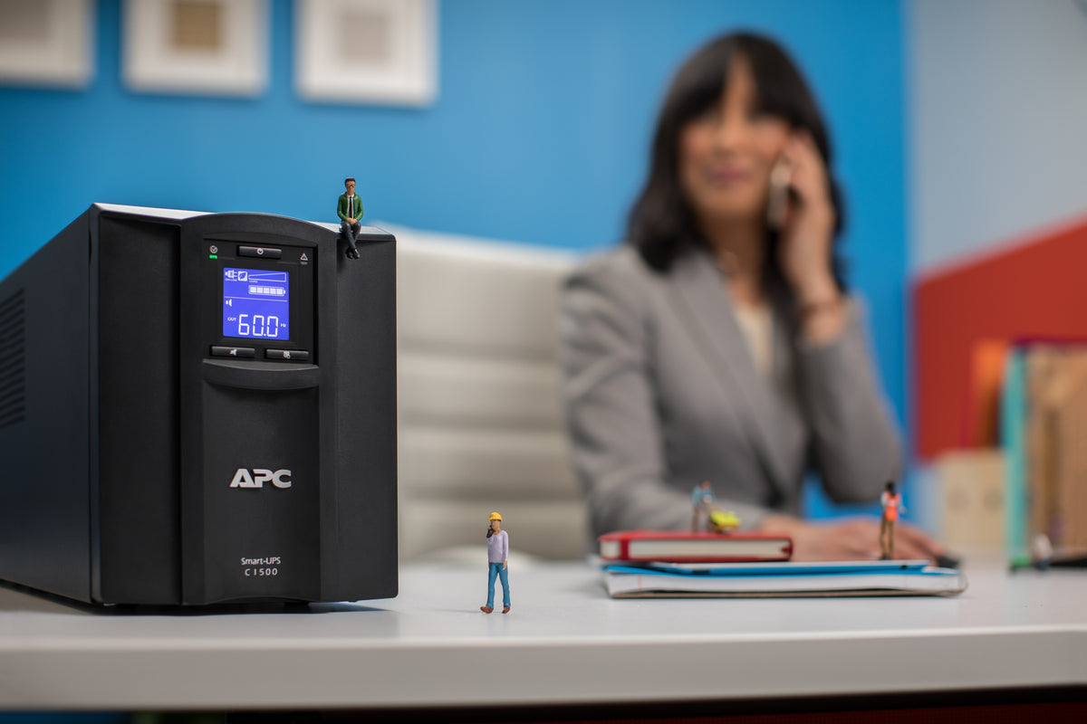 APC Smart-UPS C 1500VA LCD 230V - Onduleur fiable