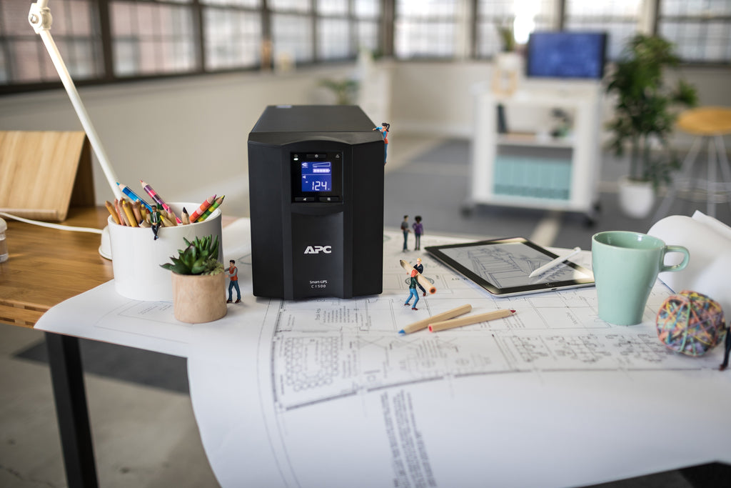 APC Smart-UPS C 1500VA LCD 230V - Onduleur fiable