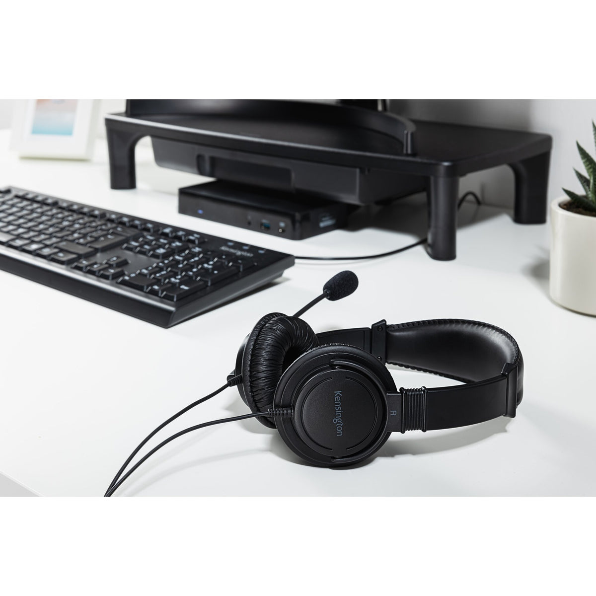 Clavier Kensington KB100 EQ AZERTY USB Noir - Full Size