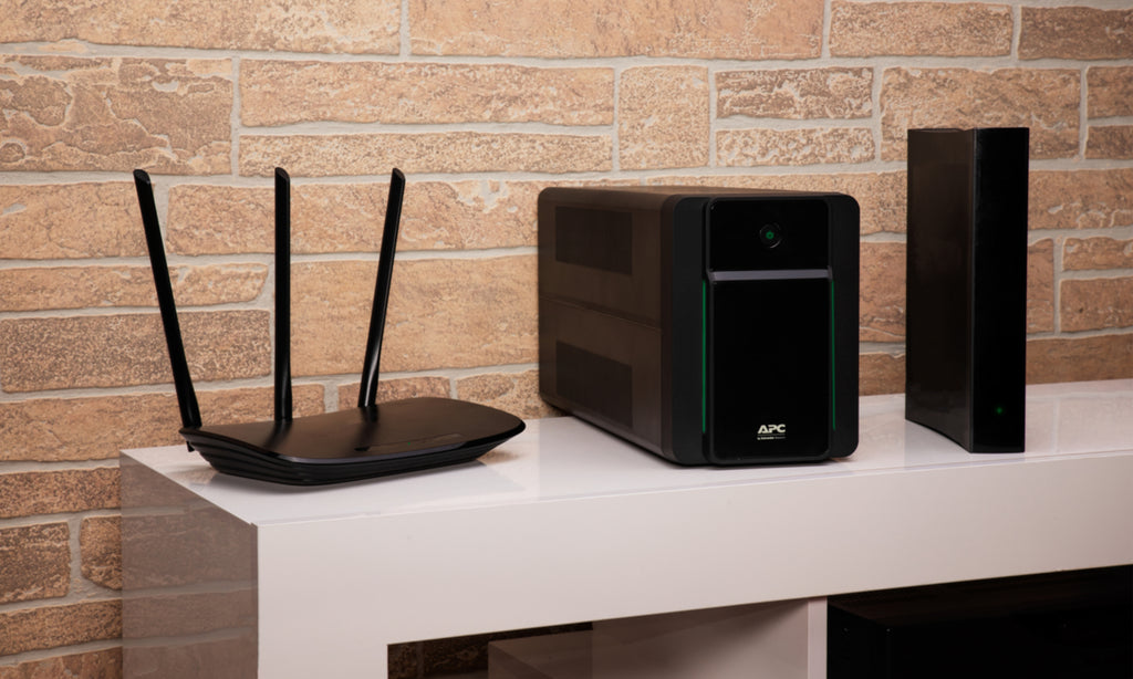 APC Back-UPS BX1600MI Onduleur 900W 1600VA 7Ah
